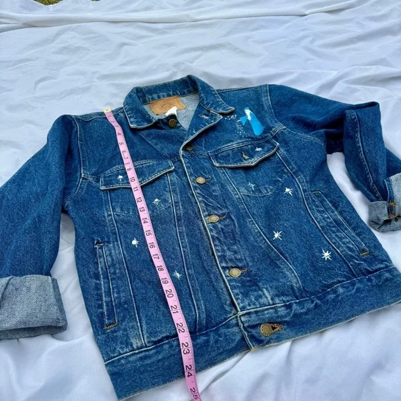 Custom Hand-Painted Miami Magic Skyline & Wizard Vintage Denim Jacket - Picture 9 of 10